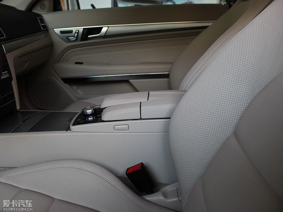 2014��YE���p�T E 320 Coupe