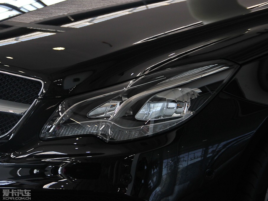 2014��YE���p�T E 200 Coupe