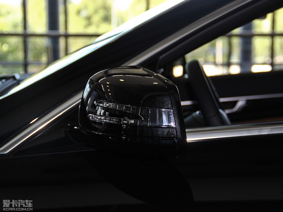 2014��YE���p�T E 200 Coupe