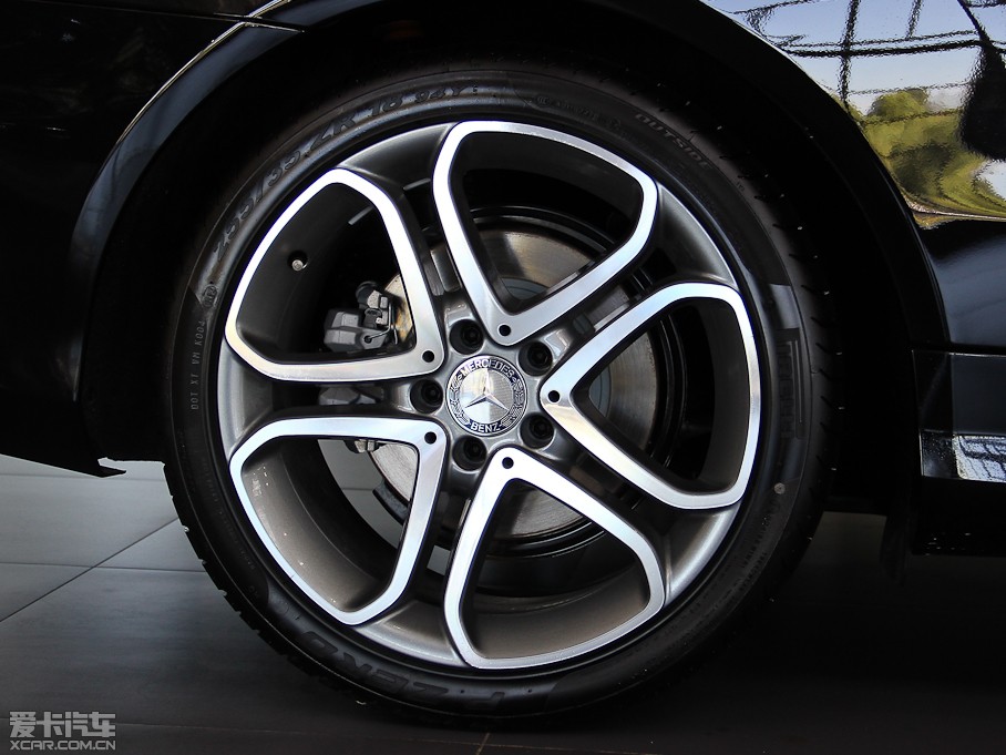 2014��YE���p�T E 200 Coupe