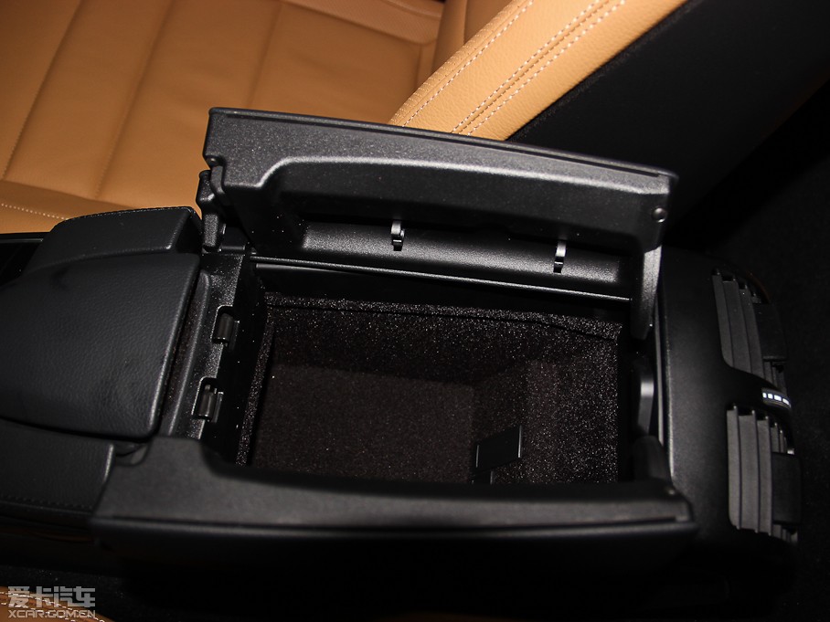 2014��YE���p�T E 200 Coupe