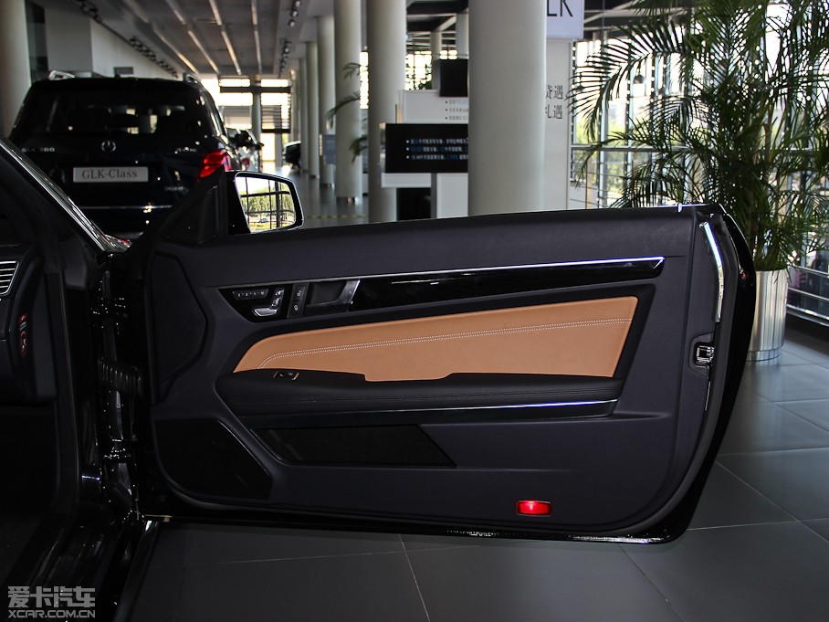 2014��YE���p�T E 200 Coupe