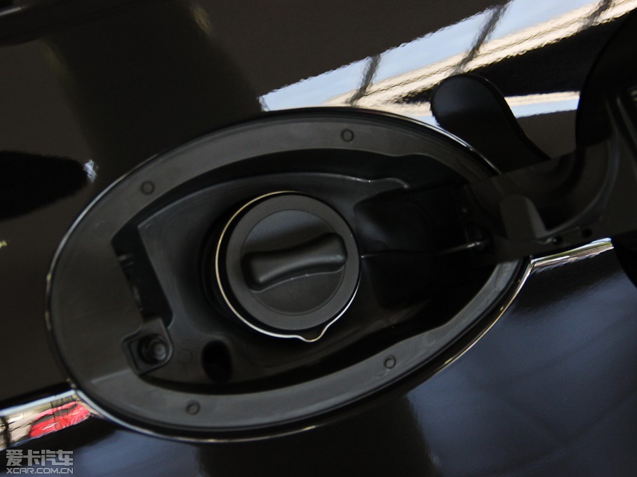 2014��YE���p�T E 200 Coupe