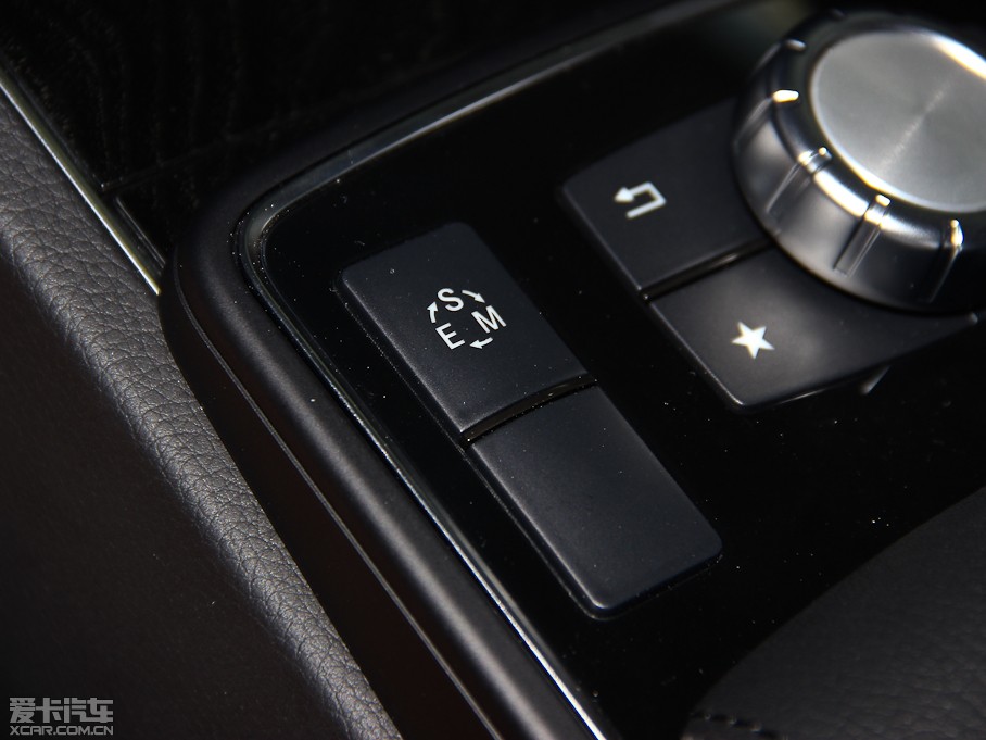 2014��YE���p�T E 200 Coupe