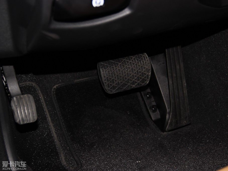 2014��YE���p�T E 200 Coupe