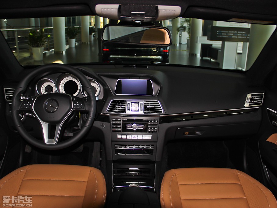 2014��YE���p�T E 200 Coupe