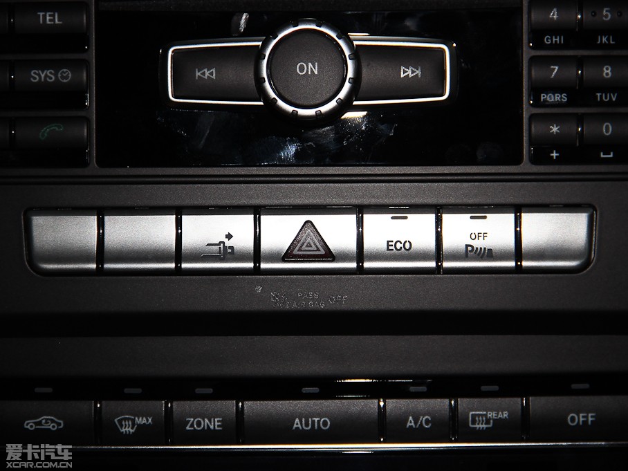 2014��YE���p�T E 200 Coupe