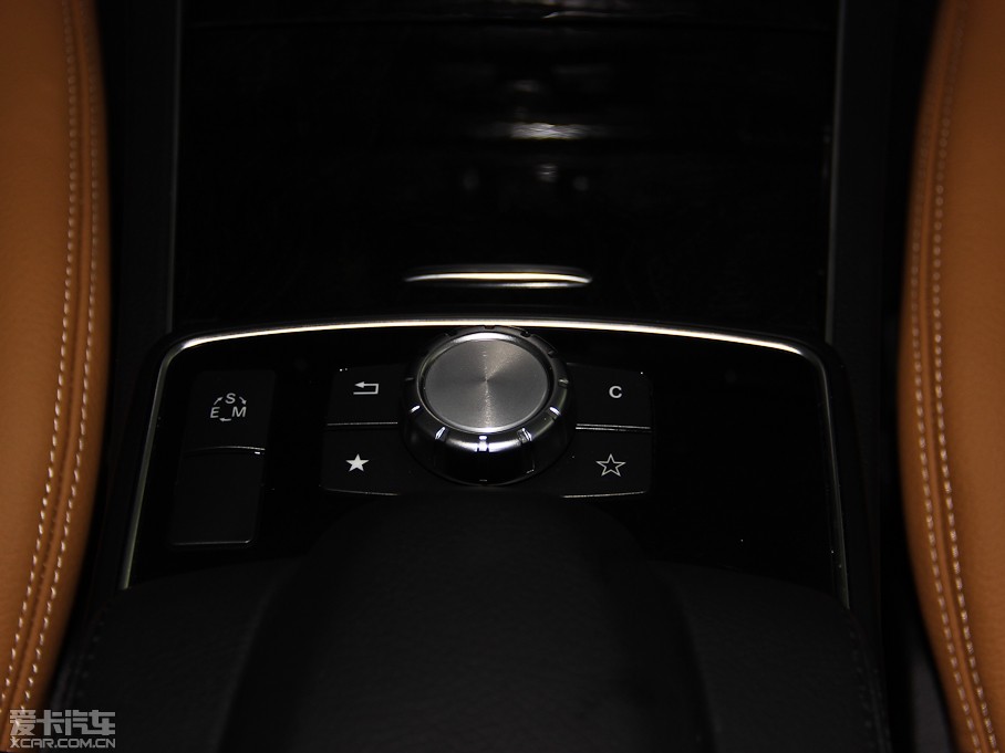 2014��YE���p�T E 200 Coupe