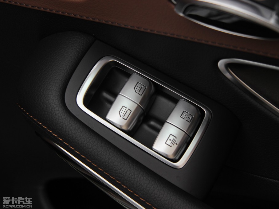 2014��YS�� S 320L ���A��