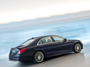 2014款S 350 整体外观