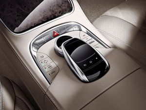 2014款S 600L 中控区