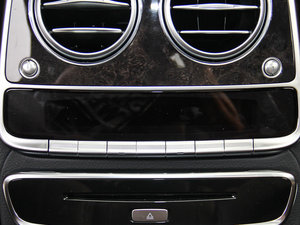 2014款S 500L 4MATIC 中控区