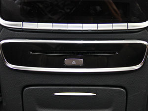 2014款S 500L 4MATIC 中控区