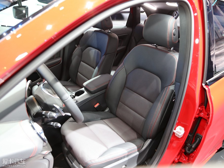 2015YB(j) B 220 CDI