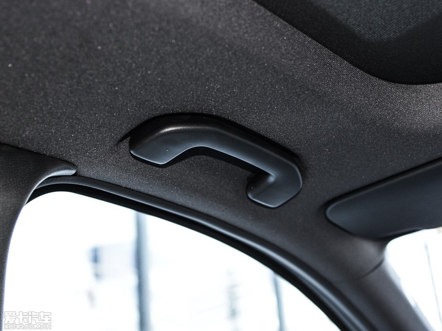 2015YB(j) B 200 r(sh)