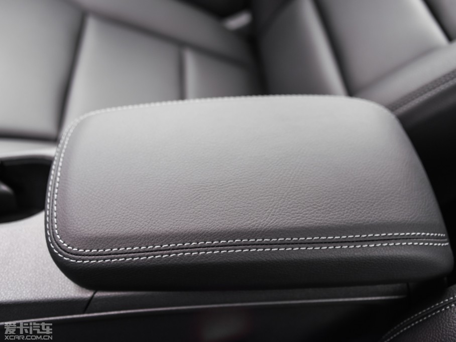 2015��YB�� B 200 �r����