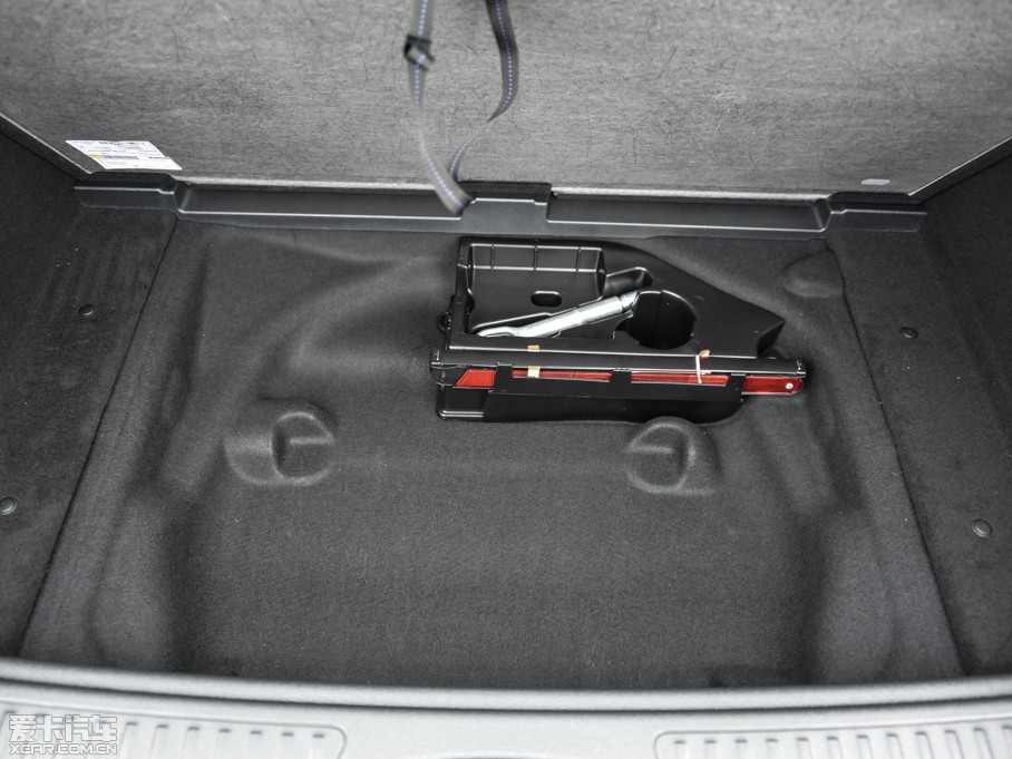 2015��YB�� B 200 �r����