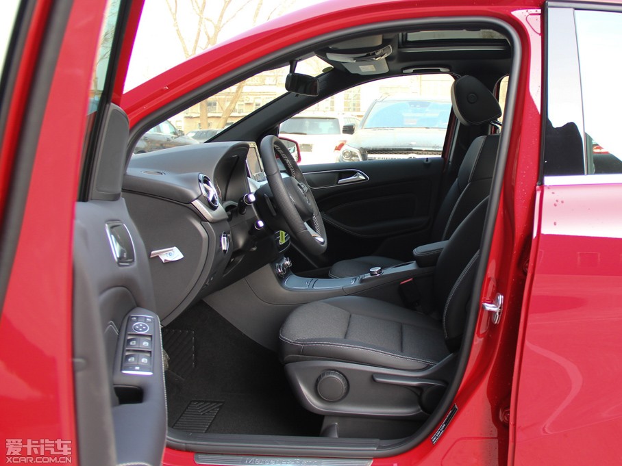 2015YB(j) B 200 (dng)