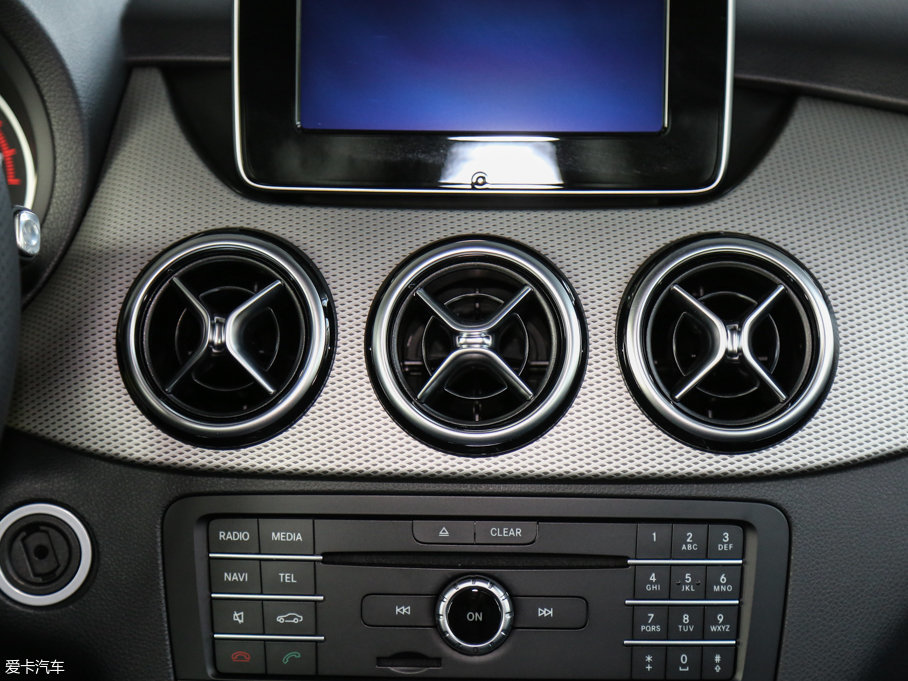 2015YB(j) B 200 (dng)