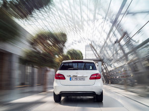 2015Electric Drive w^