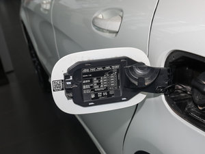 2015B 200 A (x)(ji)^