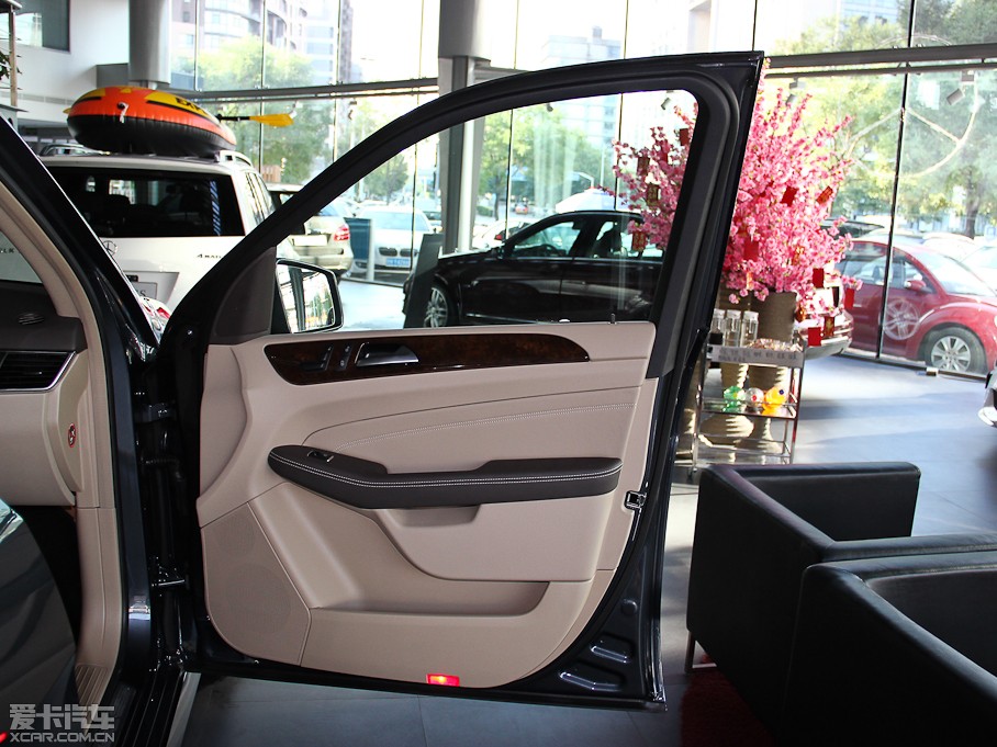 2014YM(j) ML 400 4MATIC (dng)