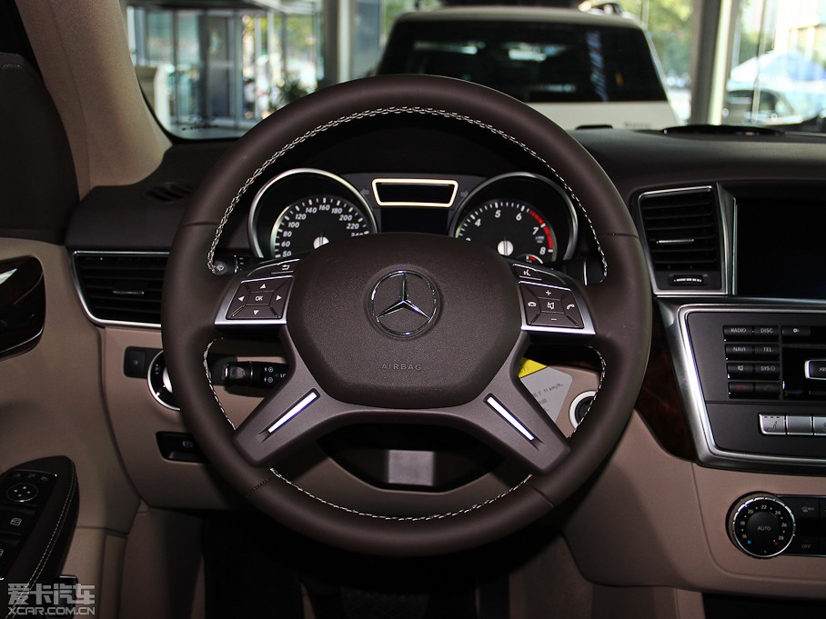 2014YM ML 400 4MATIC Ӹ