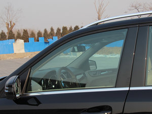 2014ML 400 4MATIC Ӹ ^