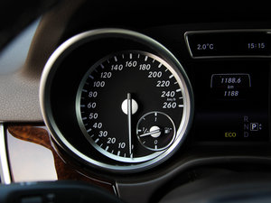 2014ML 400 4MATIC Ӹ п؅^