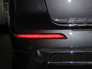 2014ML 400 4MATIC Ӹ ^