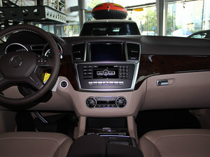 2014ML 400 4MATIC Ӹ п؅^