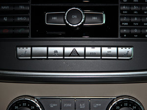 2014ML 400 4MATIC Ӹ п؅^