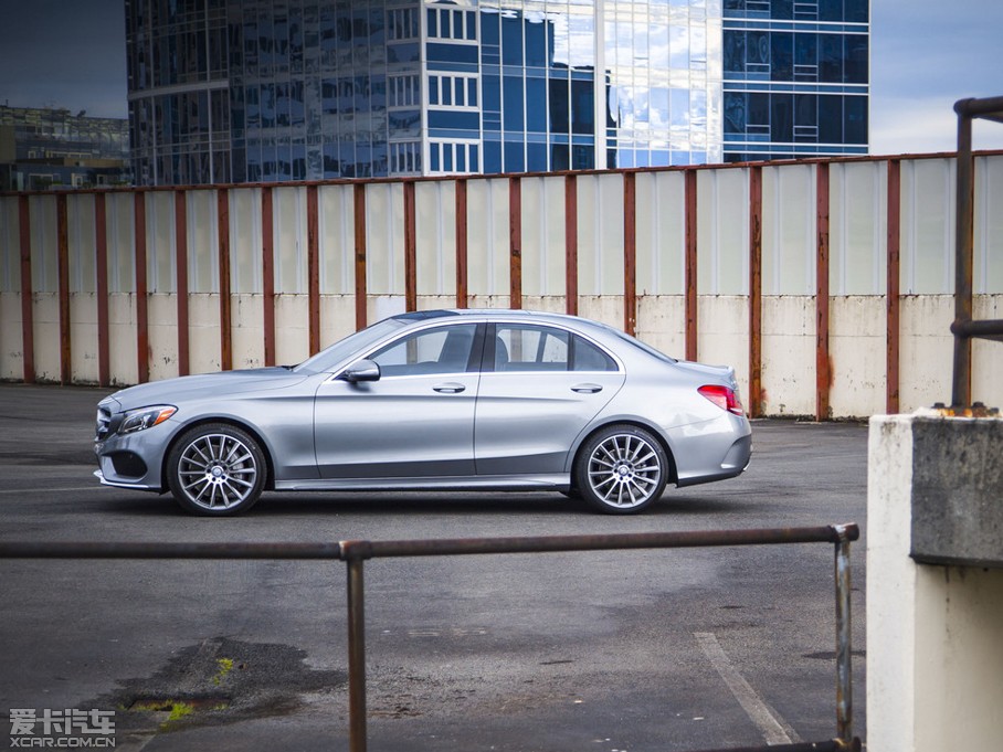 2014YC(M) C 300 4MATIC Ҏ