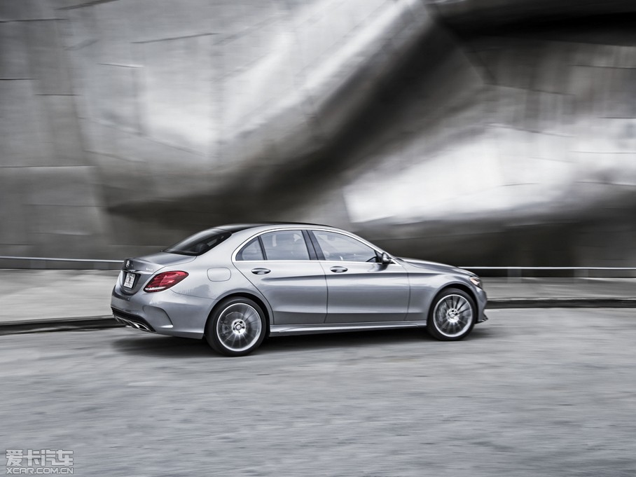 2014YC(M) C 300 4MATIC Ҏ