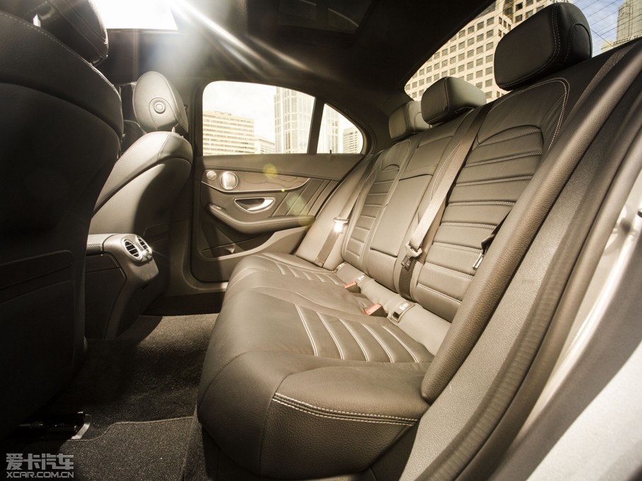 2014YC(M) C 300 4MATIC Ҏ