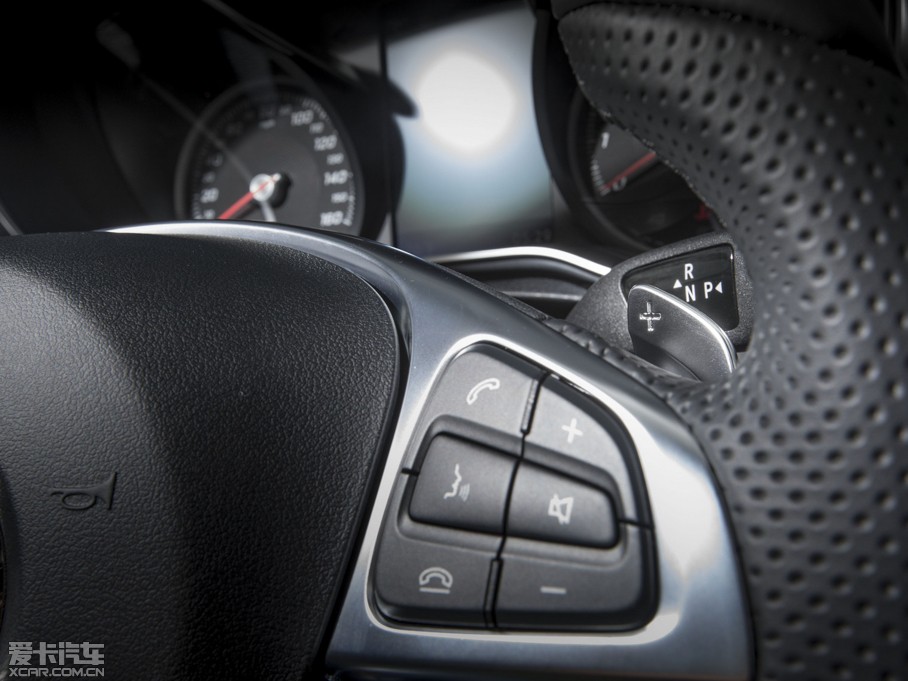 2014YC(j)(M(jn)) C 300 4MATIC Ҏ(gu)