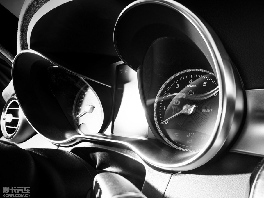 2014YC(M) C 300 4MATIC Ҏ