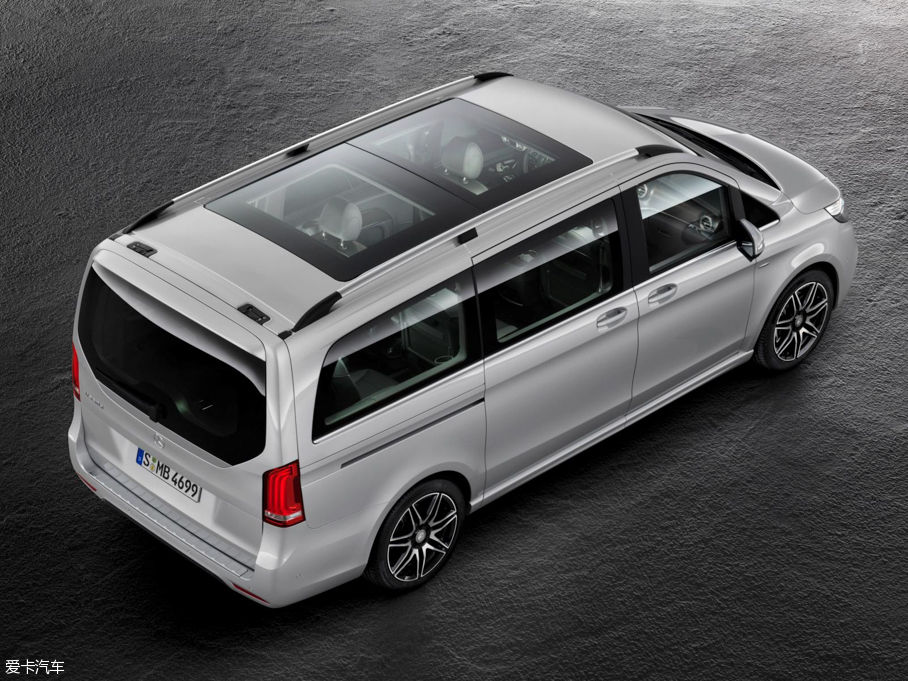 2016��YV��(����) AMG Line