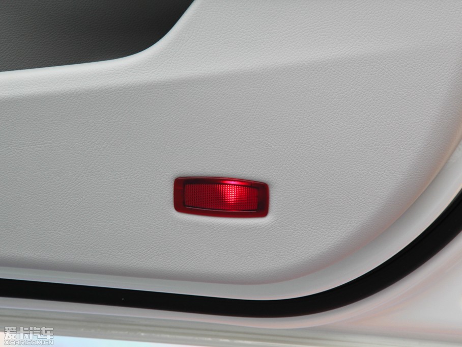 2014YCLA CLA 260 4MATIC