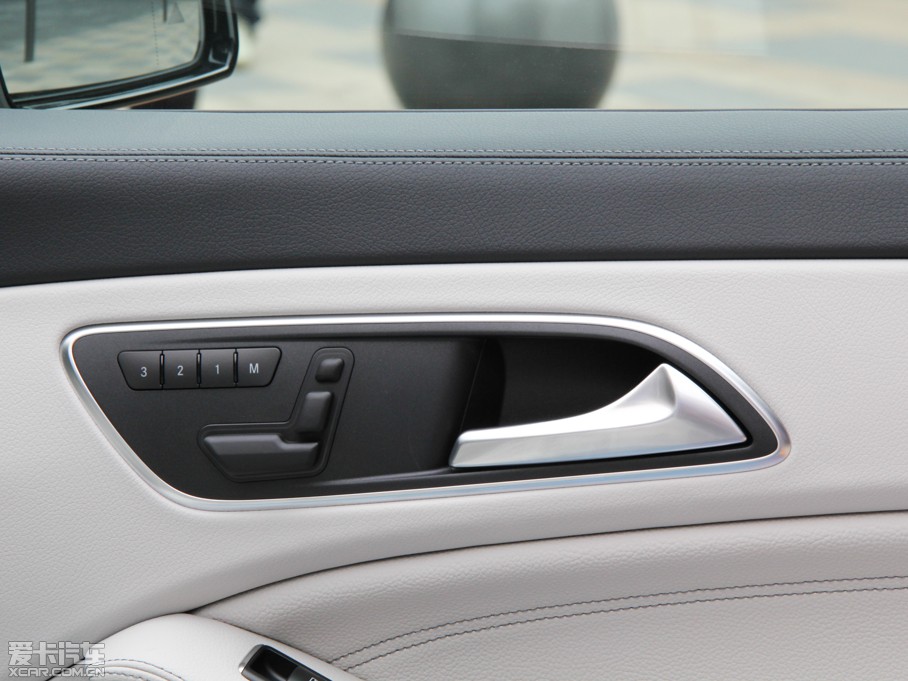 2014YCLA CLA 260 4MATIC