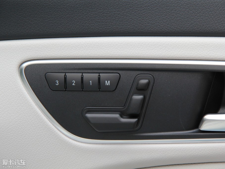 2014YCLA CLA 260 4MATIC