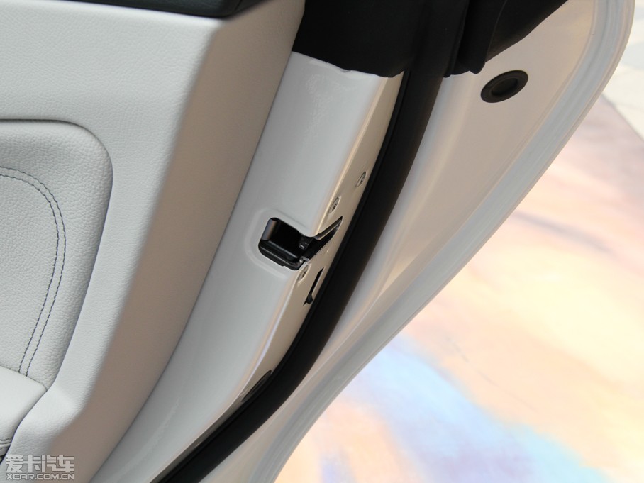 2014YCLA CLA 260 4MATIC