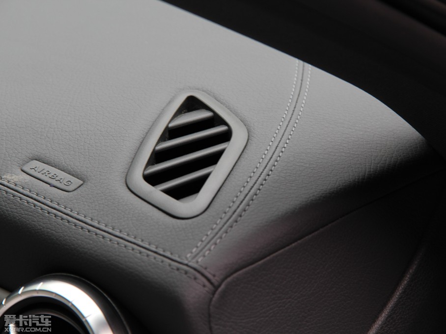 2014YCLA CLA 260 4MATIC