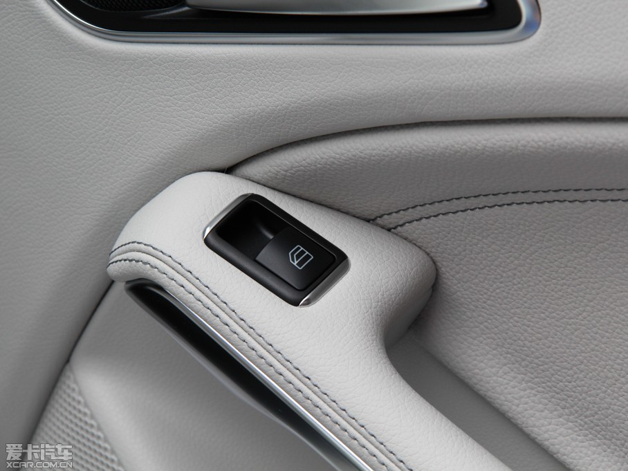 2014YCLA CLA 260 4MATIC