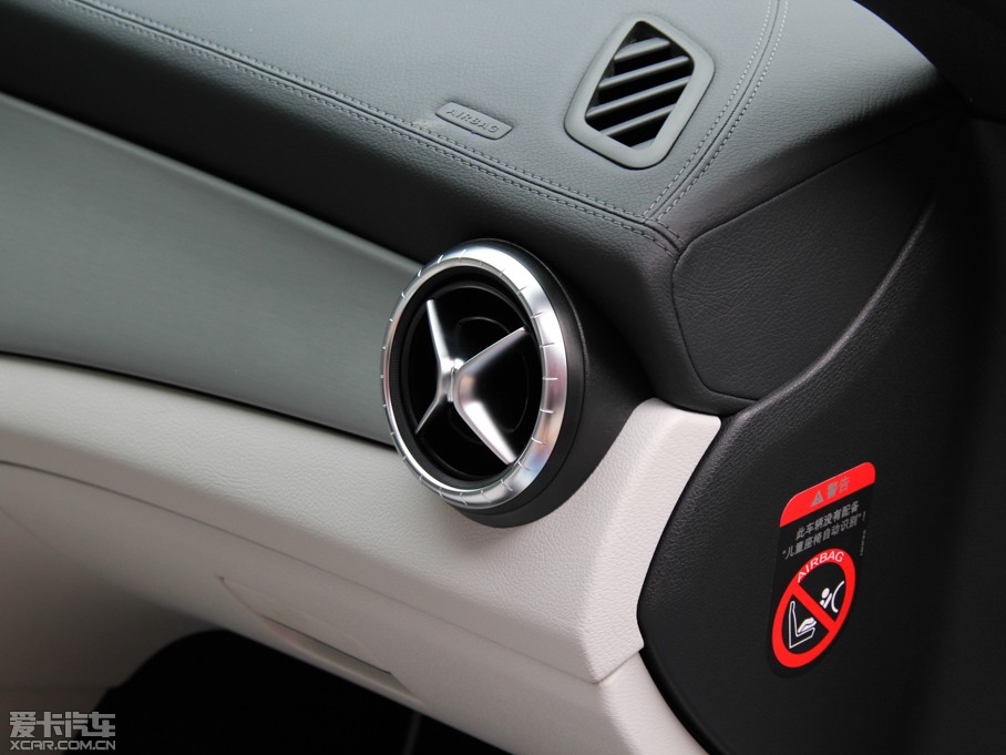 2014YCLA CLA 260 4MATIC