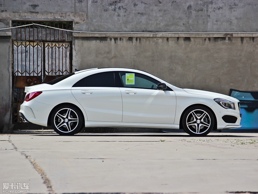 2014YCLA CLA 260 4MATIC