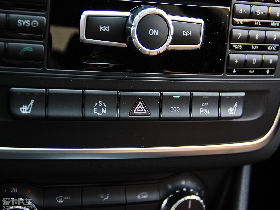 2014YCLA CLA 260 4MATIC