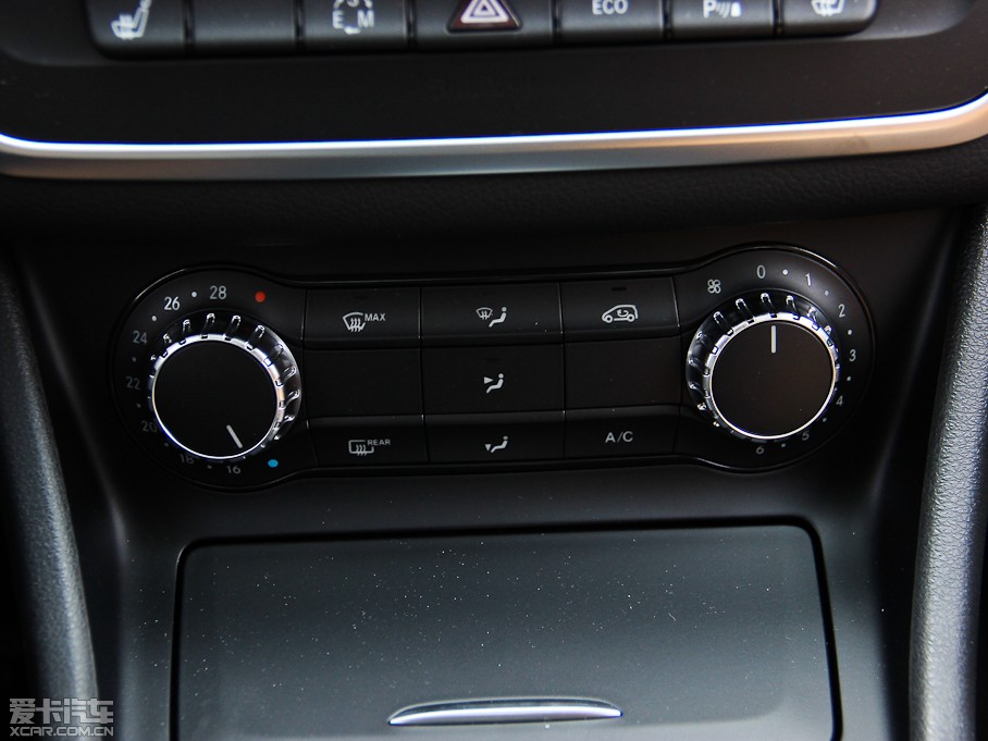 2014YCLA CLA 260 4MATIC