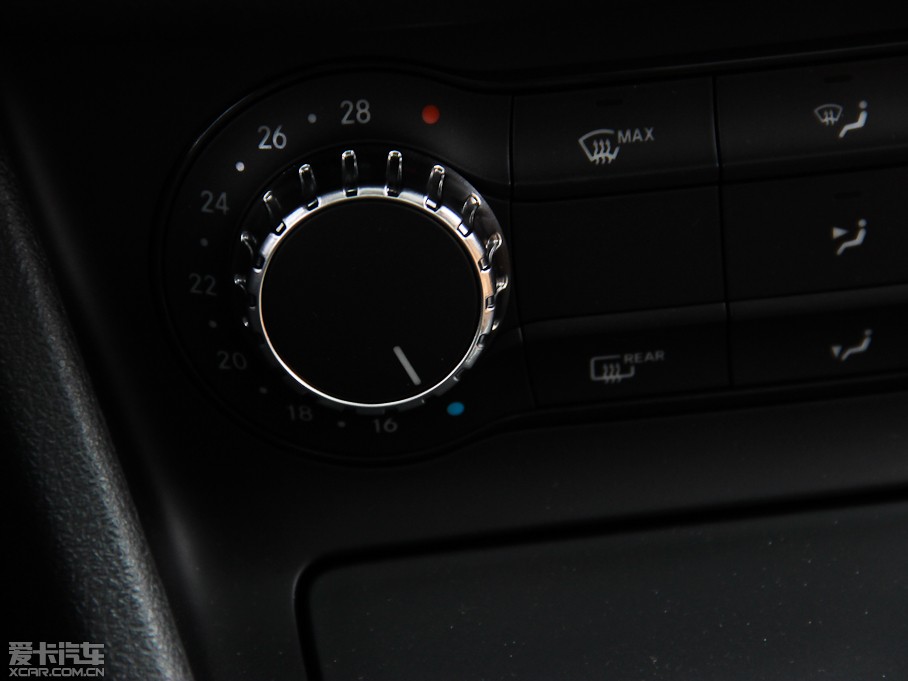 2014YCLA CLA 260 4MATIC