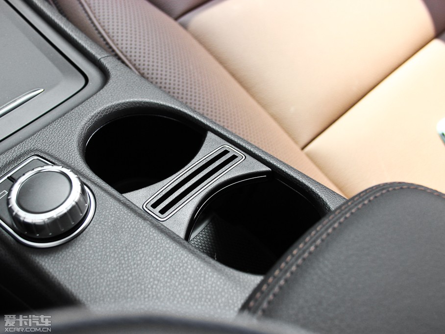 2014YCLA CLA 260 4MATIC